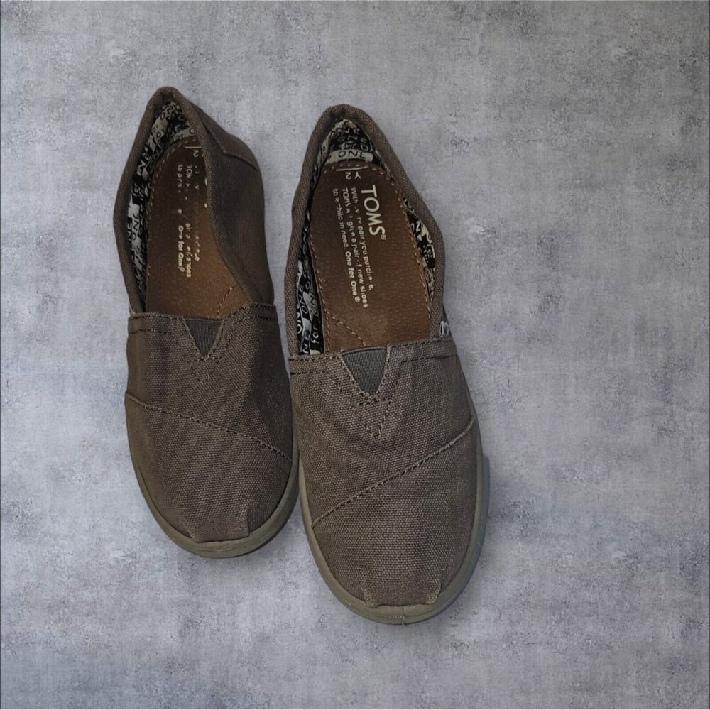 Toms Classics Brown Youth 2 Y2 Slip On Comfortable Kids Canvas Summer Shoes